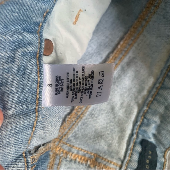 [Aeropostale] Distressed Mom Jean Shorts - Picture 5 of 8